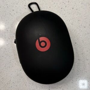 Beats by Dre Hardshell Black Red Headphone Storage/Travel Case
